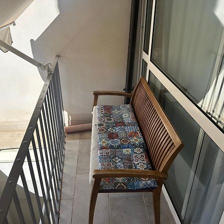 Deni'S Apartments Per 2 Con Veranda Balcone Syracuse Ngoại thất bức ảnh