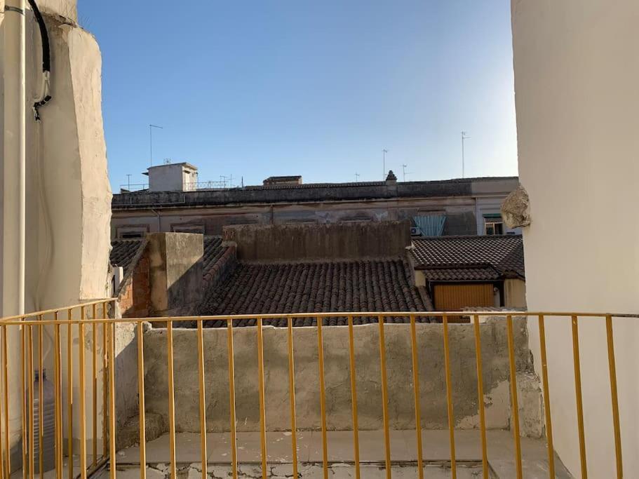 Deni'S Apartments Per 2 Con Veranda Balcone Syracuse Ngoại thất bức ảnh
