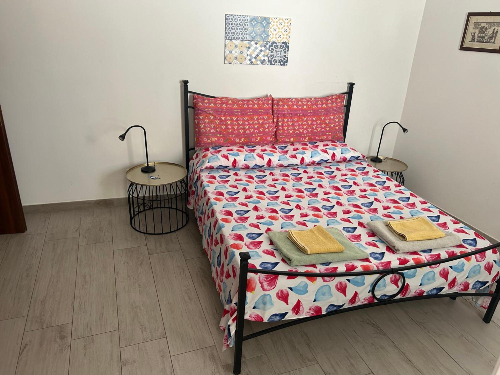Deni'S Apartments Per 2 Con Veranda Balcone Syracuse Ngoại thất bức ảnh